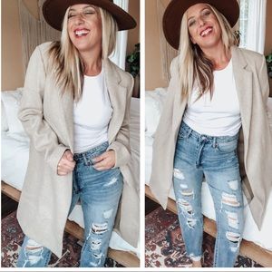 “THE SALLY” Destroyed Girlfriend Jeans